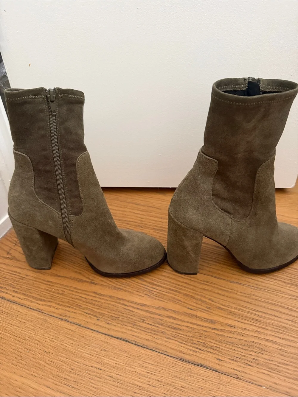 Chinese Laundry suede ankle